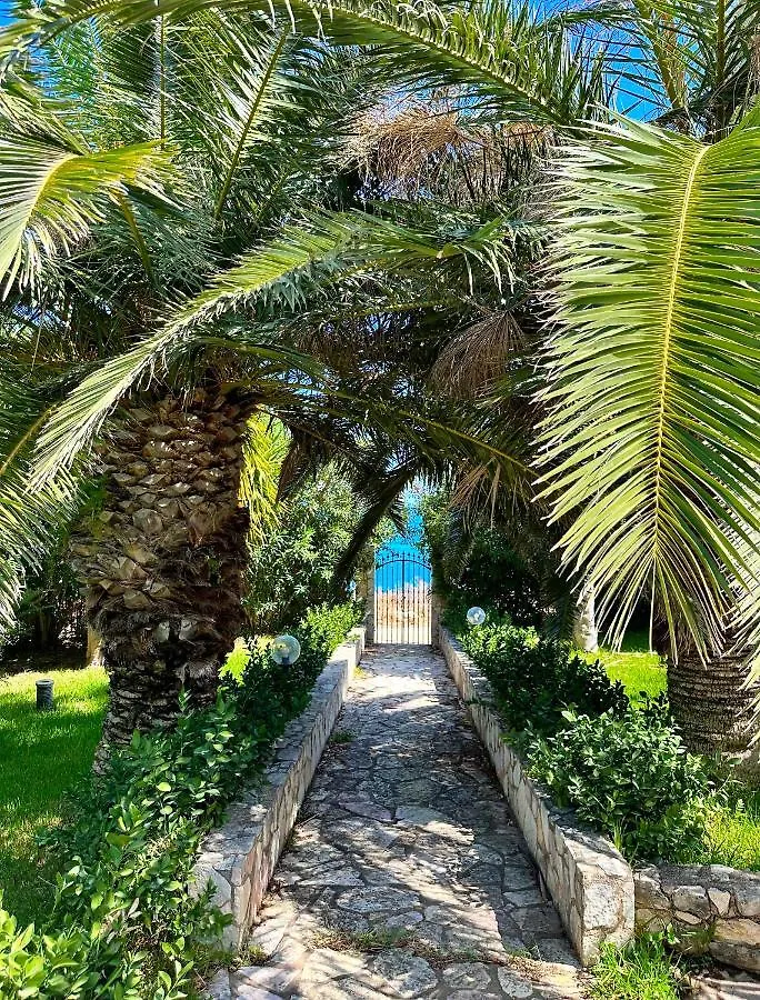 Stunning Seafront Villa In Scopello Pool & Jacuzzi